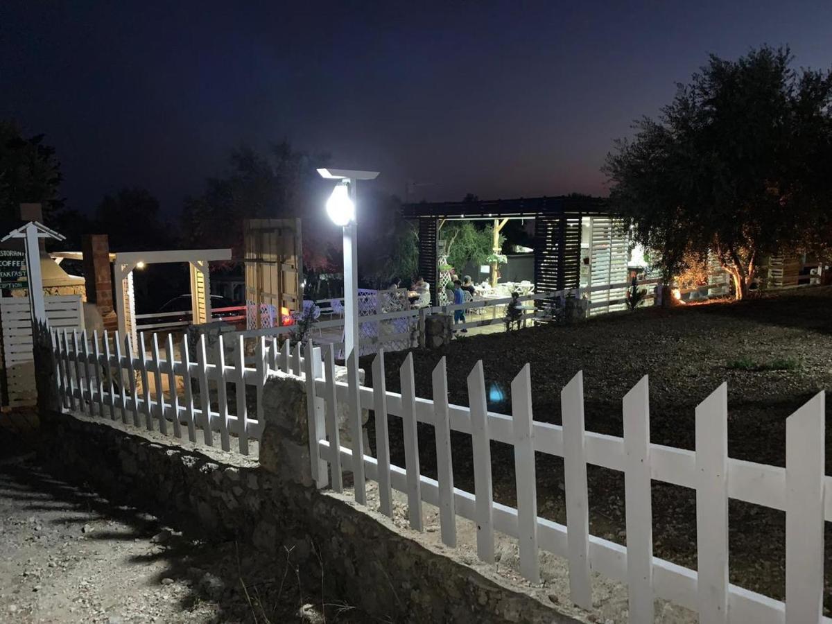 Albanian Garden Hotell Gjilek Eksteriør bilde
